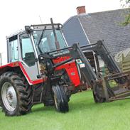 Massey Ferguson 690