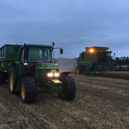 John Deere 6610