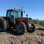 Massey Ferguson 699