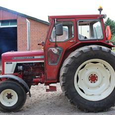 International Harvester 574