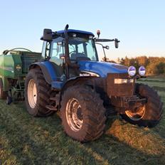 New Holland TM 140