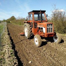 International Harvester 474