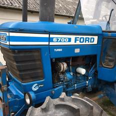 Ford 6700