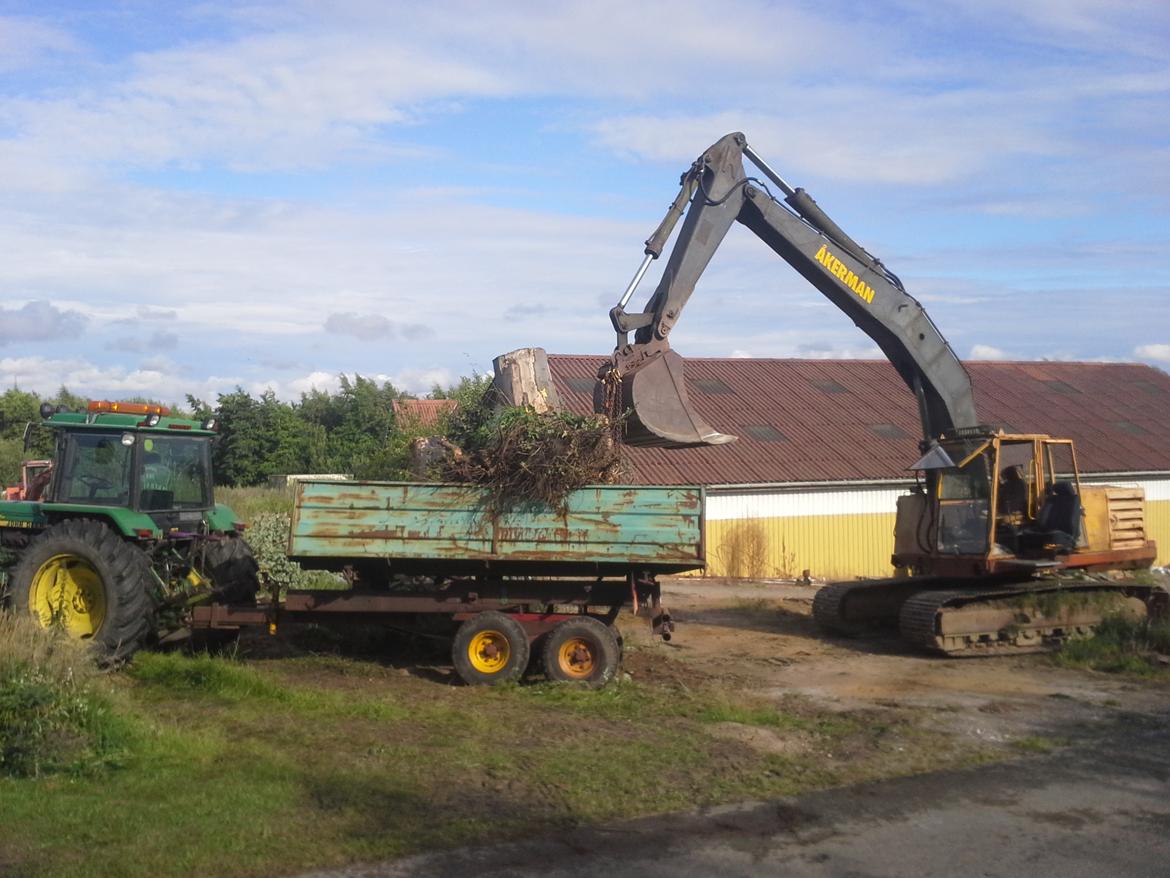 John Deere 3140 billede 24