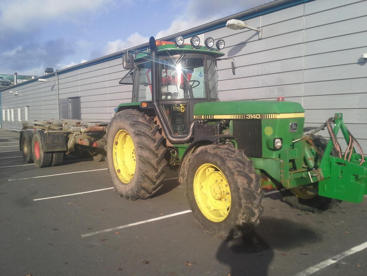 John Deere 3140 billede 28