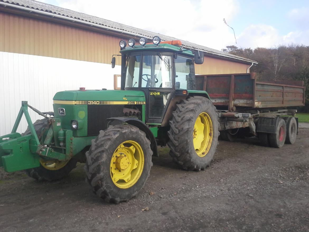 John Deere 3140 billede 33