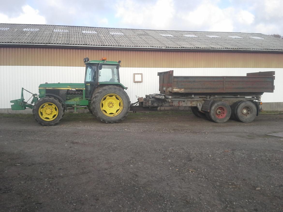 John Deere 3140 billede 32