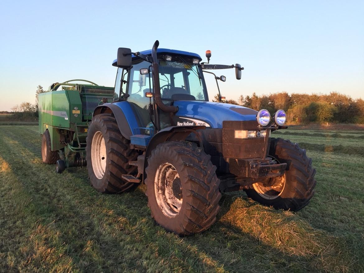 New Holland TM 140 billede 1