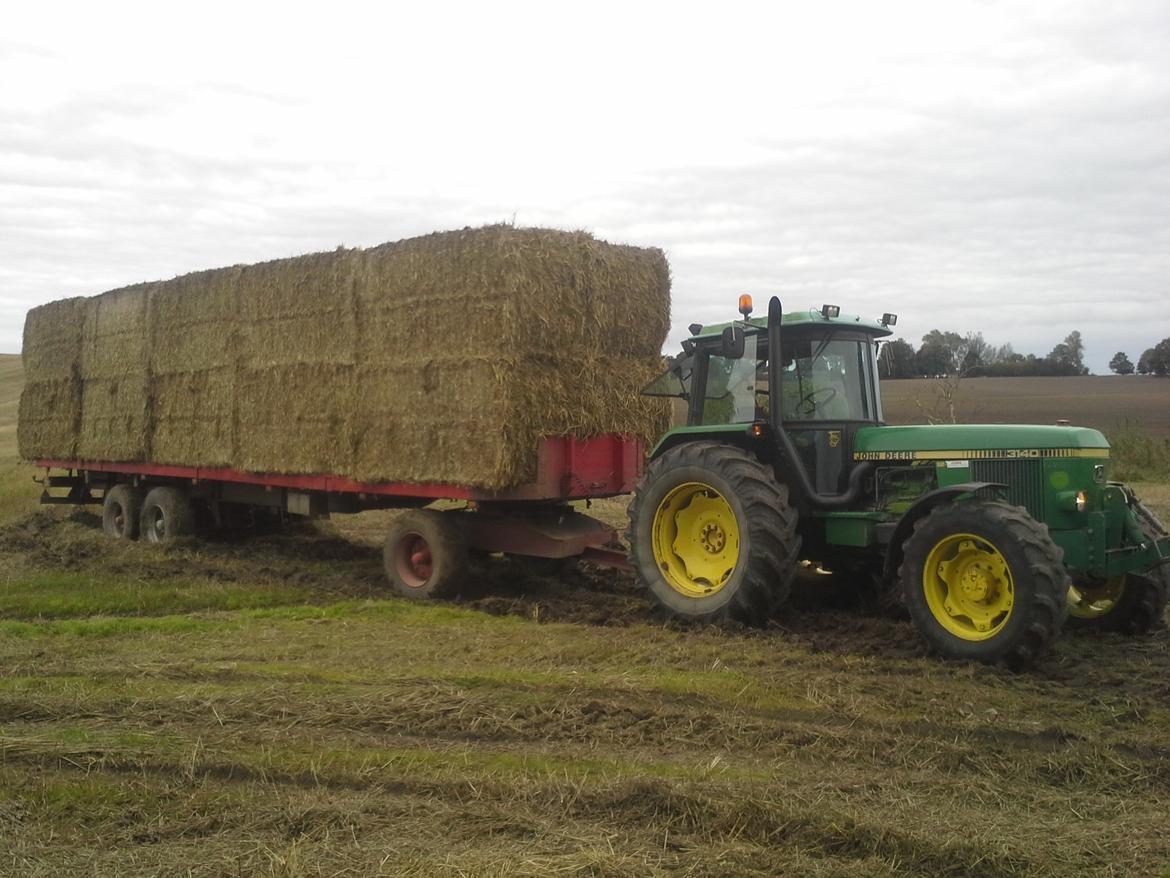 John Deere 3140 billede 37