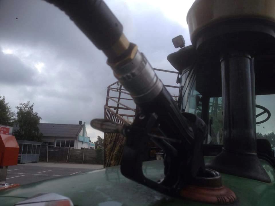 John Deere 3040 - der skal jo saftevand på damen  billede 23