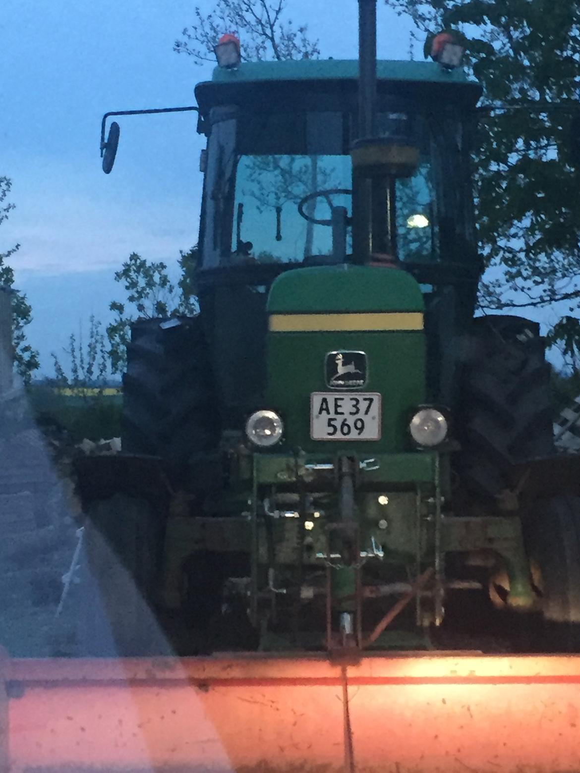 John Deere 3040 - skærme plittet af for at lave rust billede 25