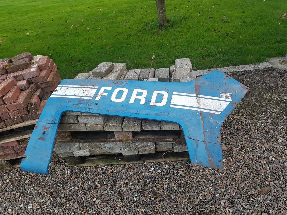 Ford 8000 - de orginale side skærme der fulgte med billede 18