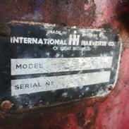 International Harvester b275 universal