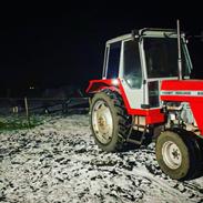 Massey Ferguson 690