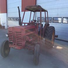 International Harvester b275