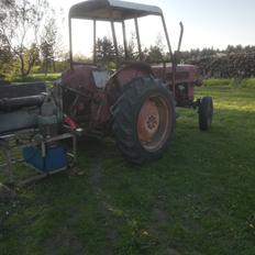 International Harvester b275 universal