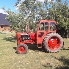 Volvo BM 400 Buster