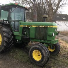 John Deere 4240 2wd