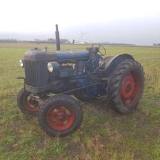 Fordson E27N