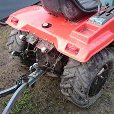 International Harvester Ariens S16H