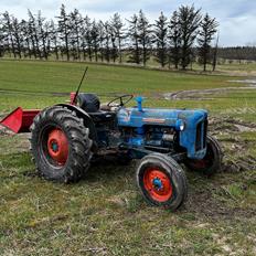 Fordson Dexta