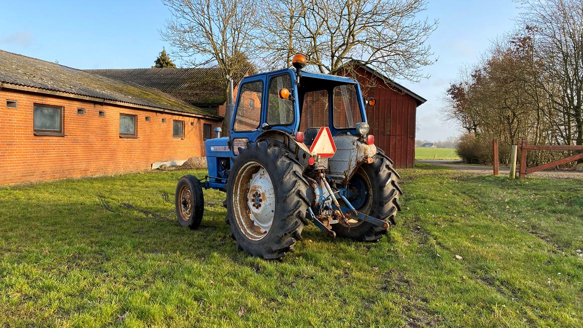 Ford 3000Y billede 4