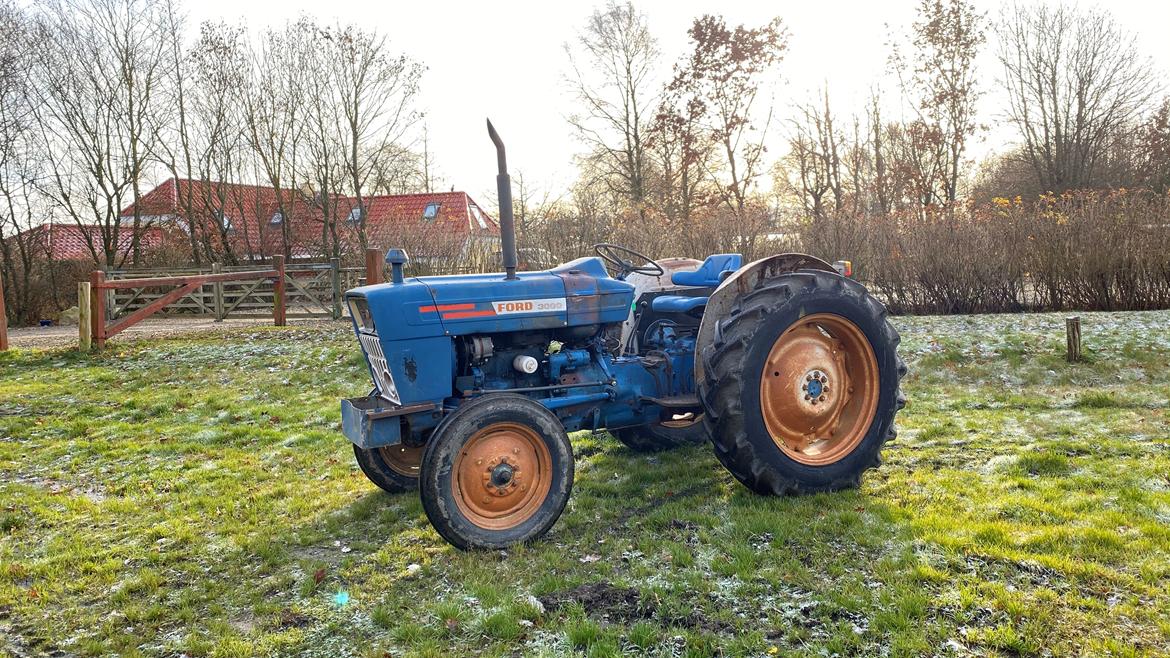 Ford 3000Y - SOLGT billede 1