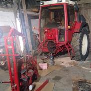 International Harvester 844 XL