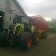 Claas axion 850