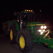 John Deere 7810