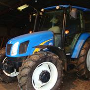 New Holland T5060