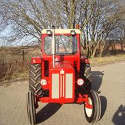 International Harvester B 414