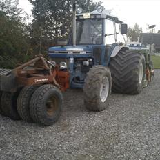 Ford 7810