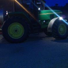 John Deere 7800
