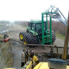 John Deere 3650