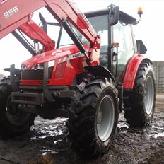 Massey Ferguson 5455 dyna 4