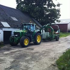 John Deere 6920S