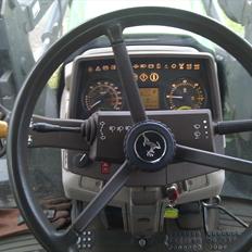 John Deere 6620