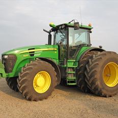 John Deere 7930