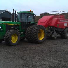 John Deere 4455