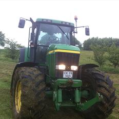 John Deere 7710
