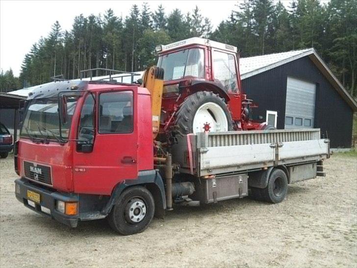 International Harvester 685 XL - På vej hjem fra maler. billede 11