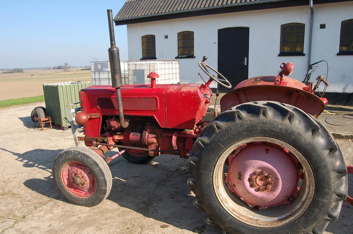 International Harvester B275 Benzin billede 2