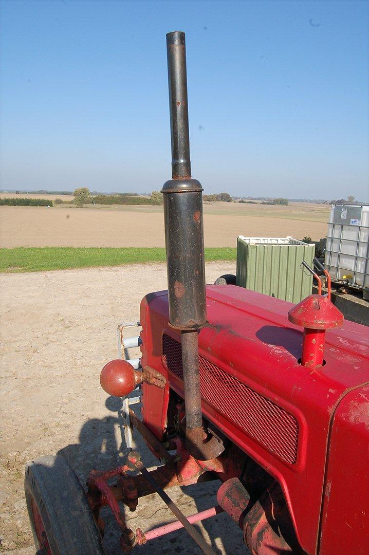 International Harvester B275 Benzin billede 4