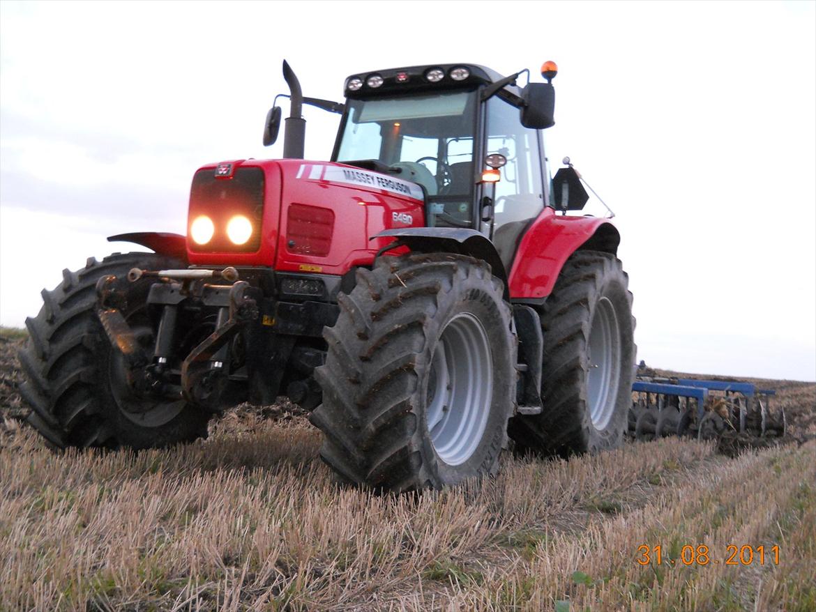 Massey Ferguson 6490 dyna 4 - tallerkenhavre kan den også sådan en 4m dalbo går jo godt  billede 12