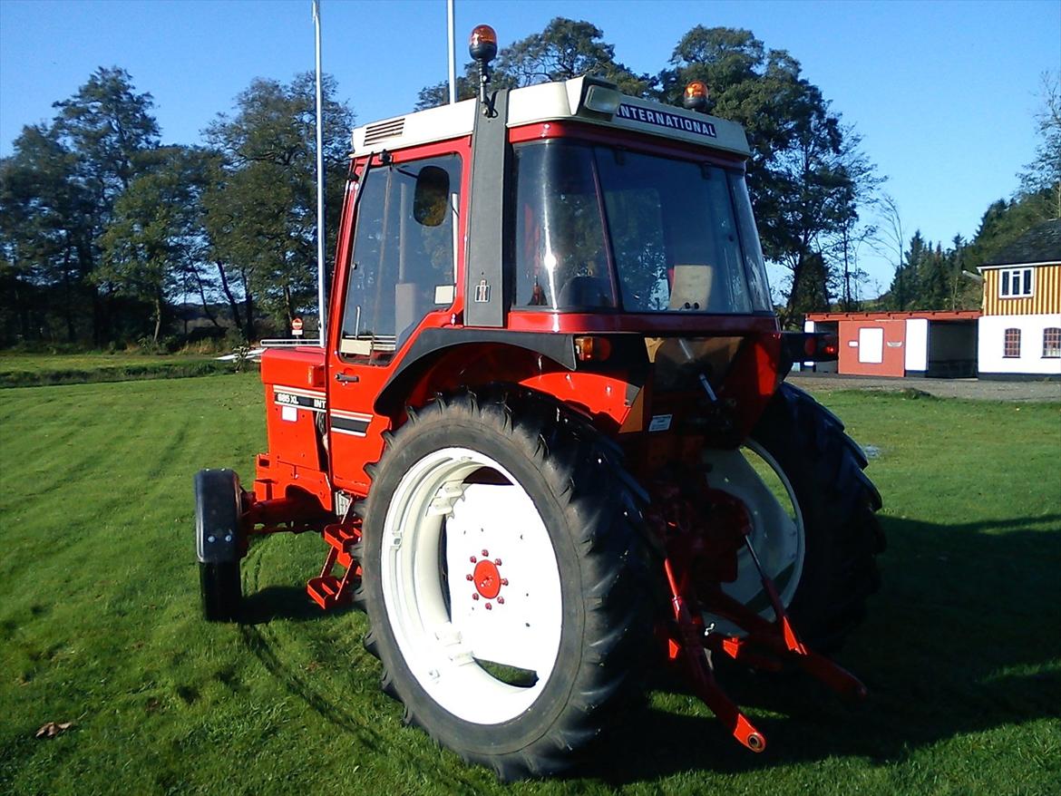 International Harvester 685 XL - Nymalet billede 15