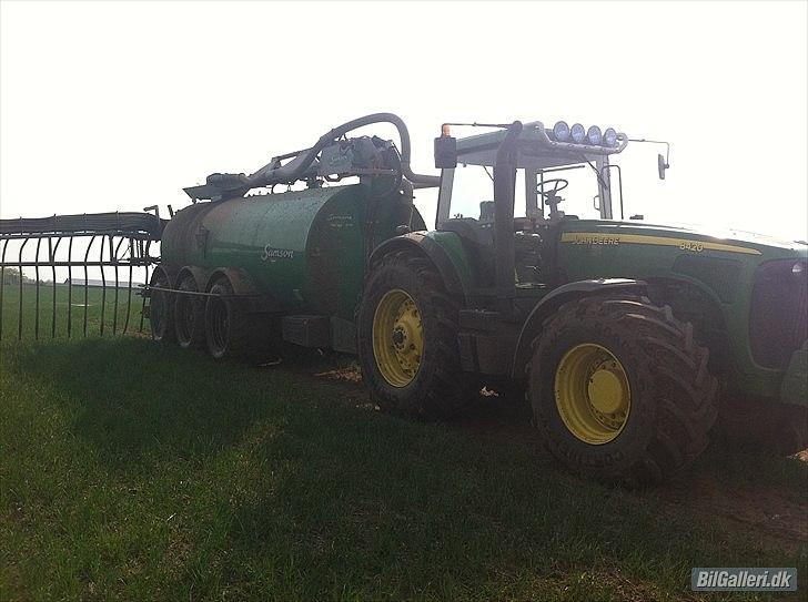 John Deere 8420 billede 8