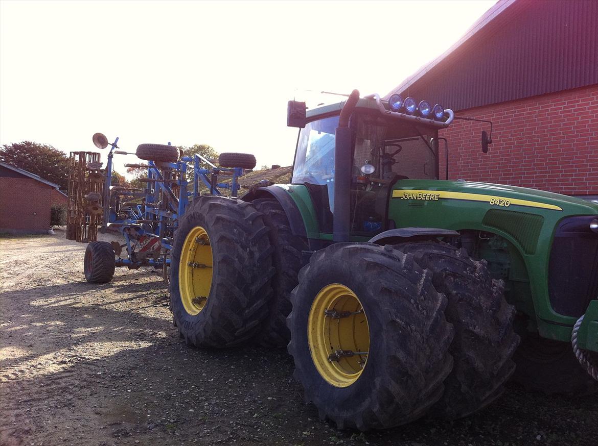 John Deere 8420 billede 17