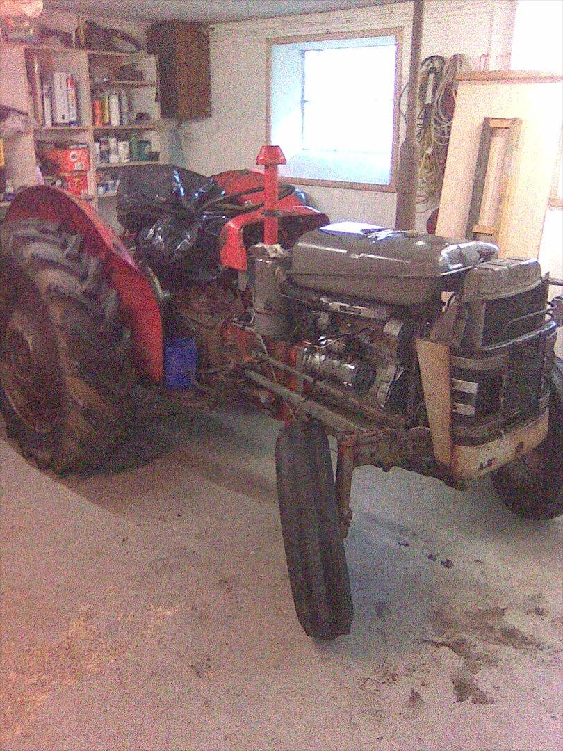 Massey Ferguson 135 billede 2