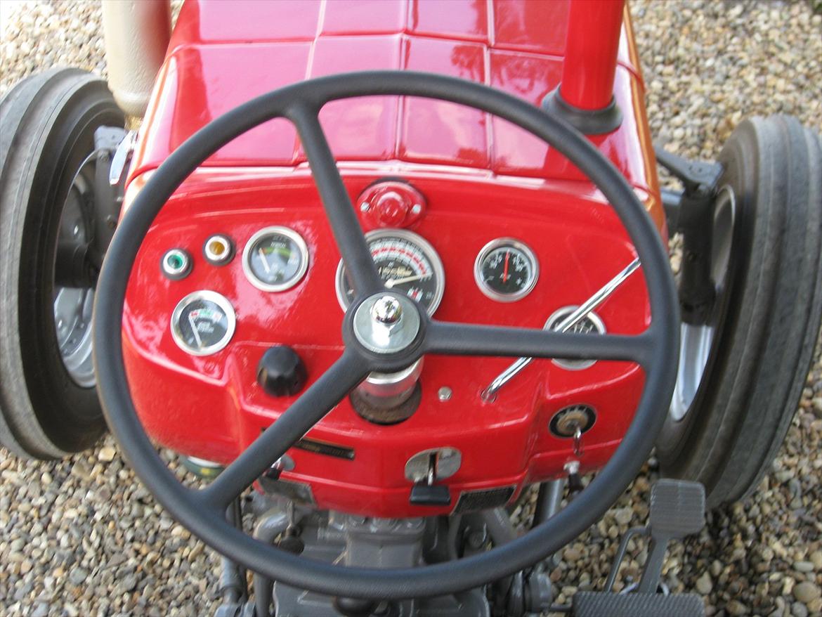 Massey Ferguson 135 billede 12